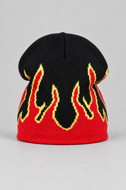 Bonnet Y2K 'Flammes Rouges' — bonnet seul sur fond gris