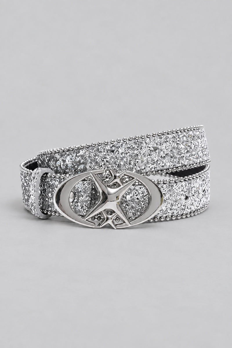 Ceinture Argent Vintage — seule sur fond gris studio
