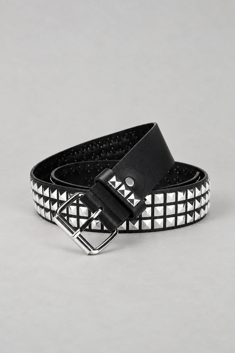 Ceinture Cloutée Punk — seule sur fond gris studio