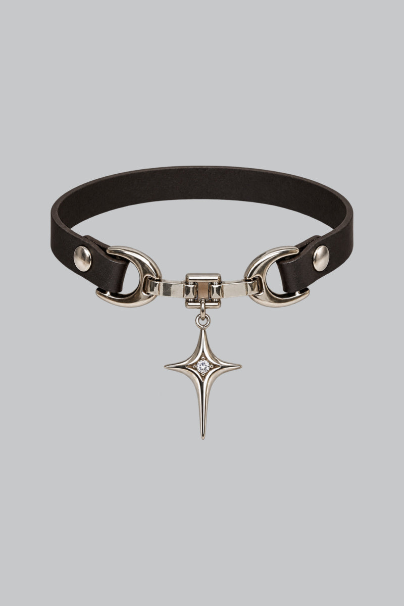 Collier Choker Punk — vue studio sur fond gris