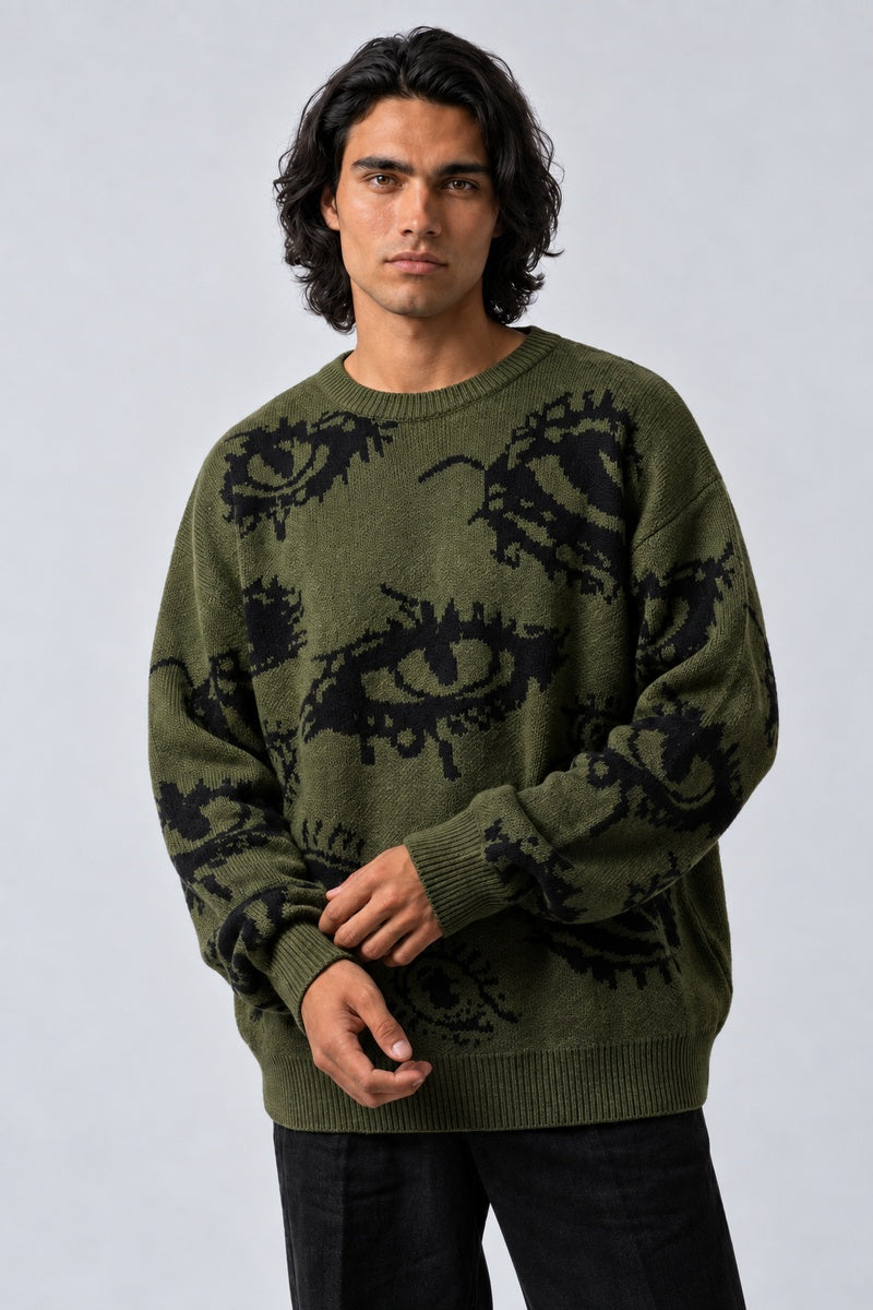 Pull Œil Abstrait, porté de face sur fond gris clair