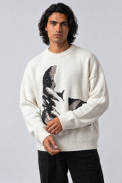 Pull Visage Pop Art, porté de face sur fond gris clair