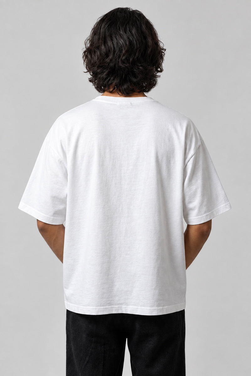Dos uni du t-shirt blanc Pin-Up Vintage, porté par un homme.