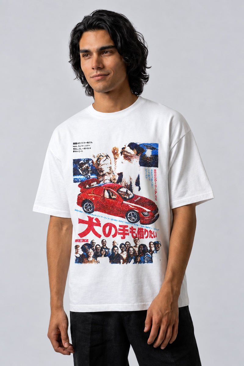 T-Shirt Tokyo Japan, vue portée de face sur fond studio gris clair.