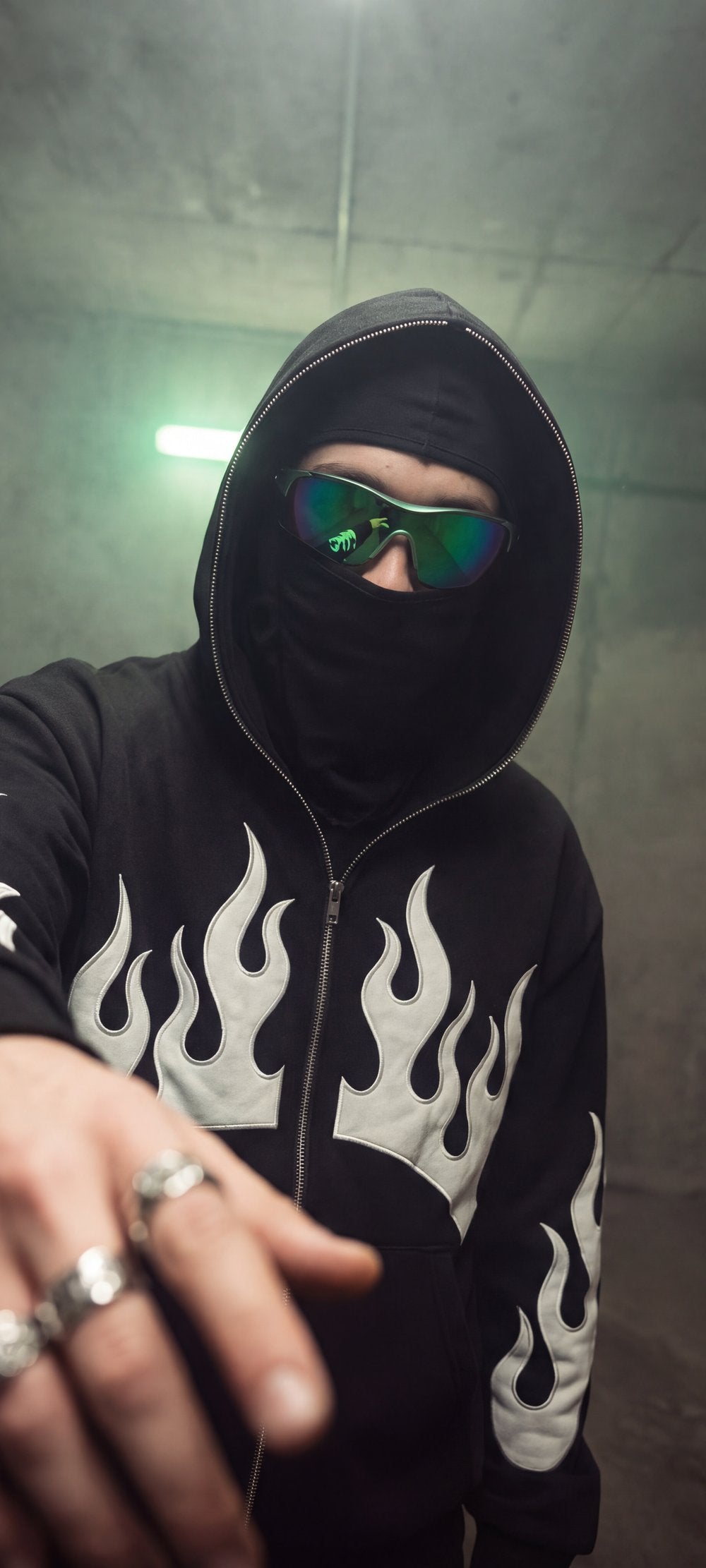 Homme Y2K streetwear
